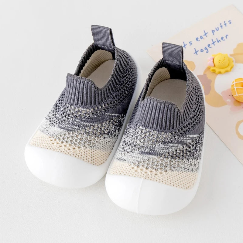 Nuovo colore sfumato semplice personalizzato scarpe da bambino per bambini scarpe da bambino antiscivolo per neonati e bambini