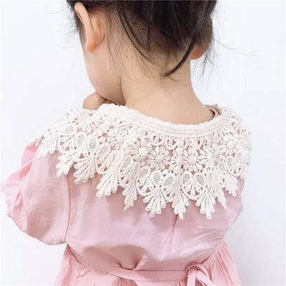 Bavaglino in pizzo Accessori per neonati Colletto in pizzo per bambini coreani Sciarpa con bavaglino per bambini femminile cava carina