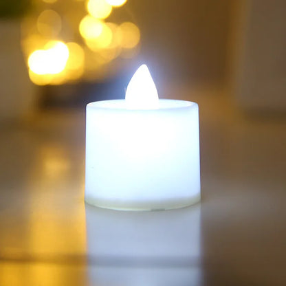 Candela a LED Candela da tè senza fiamma alimentata a batteria Lampada a candela finta Matrimonio Compleanno Festa Decorazione domestica Lampada Candeliere Candele