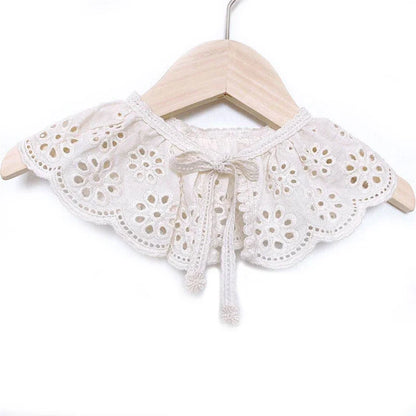 Bavaglino in pizzo Accessori per neonati Colletto in pizzo per bambini coreani Sciarpa con bavaglino per bambini femminile cava carina