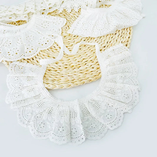 Bavaglino in pizzo Accessori per neonati Colletto in pizzo per bambini coreani Sciarpa con bavaglino per bambini femminile cava carina